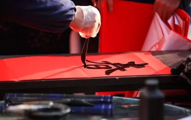 對(duì)聯(lián)廠家哪里多呢？